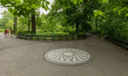 StrawberryFields2_AH9A8743